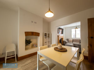 Dining Room- click for photo gallery